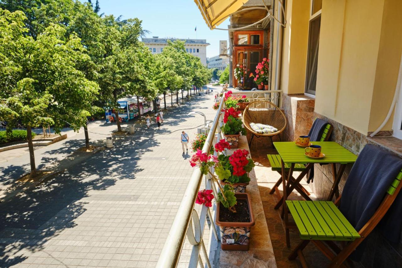 Luxury Nevena Apartment - Bogoridi Super Centre Burgaz Dış mekan fotoğraf